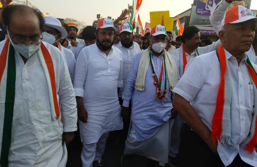 2014ರಿಂದ ಈವರೆಗೆ ನರೇಂದ್ರ ಮೋದಿ ಸರಕಾರ ದೇಶದ ಜನರಿಂದ ವಸೂಲಿ ಮಾಡಿದ ತೆರಿಗೆ ಪ್ರಮಾಣ ಎಷ್ಟು ಲಕ್ಷ ಕೋಟಿ ಗೊತ್ತಾ? ಬೆಚ್ಚಿಬೀಳುವ ಸಂಖ್ಯೆ ಹೇಳಿದ ಮಾಜಿ ಮುಖ್ಯಮಂತ್ರಿ