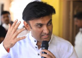 REPUBLIC OF CHIKKABALLAPURA: ಪತ್ರಕರ್ತರಿಗೂ ಕಿಮ್ಮತ್ತಿಲ್ಲ, ಅಧಿಕಾರಿಗಳದ್ದೇ ಎಲ್ಲ!!