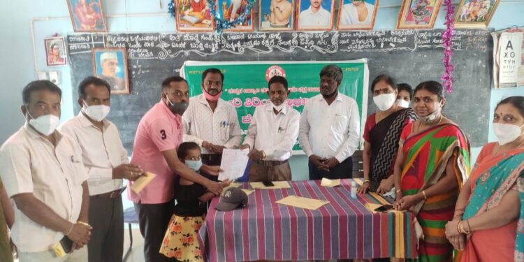 ಬಾಗೇಪಲ್ಲಿ: ಸರಕಾರಿ ಶಾಲೆಯಲ್ಲಿ ಒಂದನೇ ಕ್ಲಾಸ್ ಇಂಗ್ಲೀಷ್ ಮಾಧ್ಯಮಕ್ಕೆ ಚಾಲನೆ