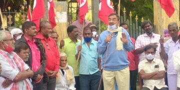 ಬಾಗೇಪಲ್ಲಿ: 9,760 ಸಾಗುವಳಿ ಚೀಟಿ ಅರ್ಜಿ ಬಾಕಿ; ತಾಲೂಕಿನಲ್ಲಿ ಭ್ರಷ್ಟಾಚಾರ ಮಿತಿ ಮೀರಿದೆ ಎಂದ ಜಿ.ವಿ.ಶ್ರೀರಾಮರೆಡ್ಡಿ