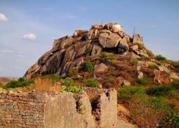 ಕನ್ನಡಿಗರು ಕೇಳಲೇಬೇಕಾದ ಕೊಡಿಕೊಂಡ ಕಥೆಗಳು