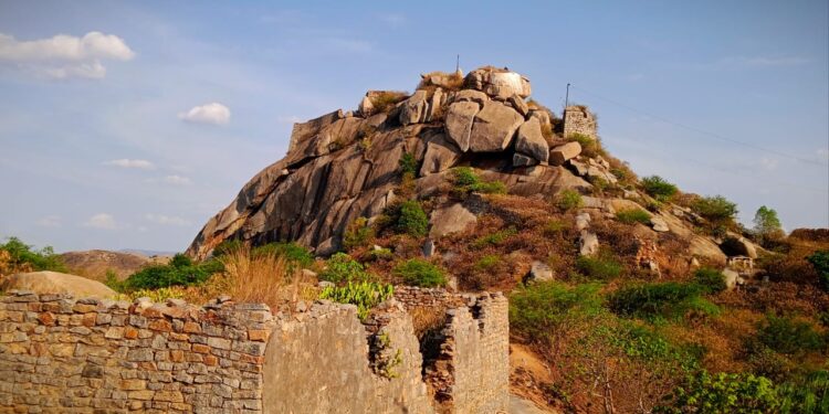 ಕನ್ನಡಿಗರು ಕೇಳಲೇಬೇಕಾದ ಕೊಡಿಕೊಂಡ ಕಥೆಗಳು