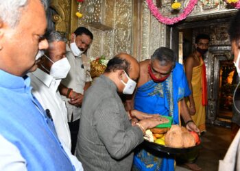 ಕೋವಿಡ್‌ ಹೈ ಅಲರ್ಟ್: ವಾರದೊಳಗೆ ಎಲ್ಲ ಗಡಿ ಜಿಲ್ಲೆಗಳಿಗೆ ಸಿಎಂ ಭೇಟಿ