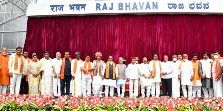 ಹಳಬರು+ಹೊಸಬರು+ವಲಸಿಗರು=29 ಸಚಿವರ ಬೊಮ್ಮಾಯಿ ಸಂಪುಟ