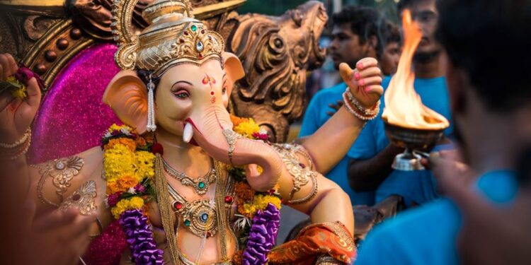ಷರತ್ತುಬದ್ಧ 5 ದಿನಗಳ ಗಣೇಶೋತ್ಸವ