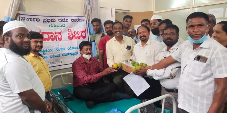 ರಕ್ತದಾನ ಶ್ರೇಷ್ಠ ದಾನ ಎಂದ ಡಾ.ನರಸಿಂಹಮೂರ್ತಿ
