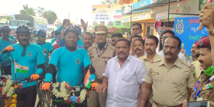 ಕನ್ಯಾಕುಮಾರಿಯಿಂದ ಬಾಗೇಪಲ್ಲಿಗೆ ಬಂದ ಅಮೃತ ಮಹೋತ್ಸವ ಸಿಆರ್ಪಿಎಫ್ ಸೈಕಲ್ ಜಾಥಾ