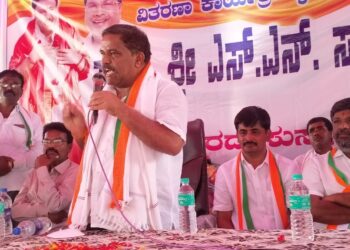 ಬಡತನದಲ್ಲಿ ಹುಟ್ಟಿ ಬೆಳದ ಬದುಕಿನ ಕಥೆ ಹೇಳಿದ ಶಾಸಕ ಎಸ್.ಎನ್.ಸುಬ್ಬಾರೆಡ್ಡಿ