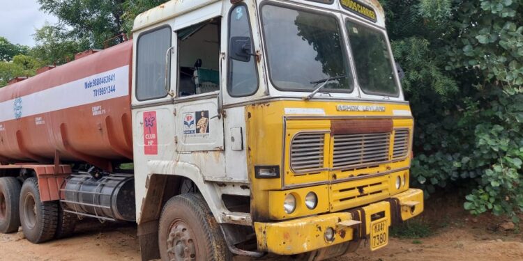 ಅರಣ್ಯದಲ್ಲಿ ತಪ್ಪಿದ ಮಹಾ ದುರಂತ!!