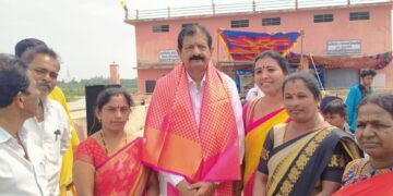 ಚಿತ್ರಾವತಿ ಜಲಾಶಯಕ್ಕೆ ಬಾಗಿನ ಅರ್ಪಿಸಿದ ಬಚ್ಚೇಗೌಡ