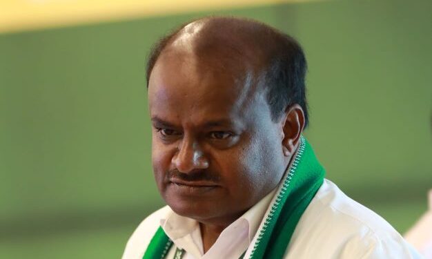 ಯಡಿಯೂರಪ್ಪ ಅವರಿಂದ ಎಷ್ಟು ಸೂಟ್ ಕೇಸ್ ತೆಗೆದುಕೊಂಡಿರಿ ಸಿದ್ದರಾಮಯ್ಯ?