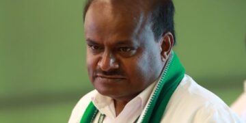 ಯಡಿಯೂರಪ್ಪ ಅವರಿಂದ ಎಷ್ಟು ಸೂಟ್ ಕೇಸ್ ತೆಗೆದುಕೊಂಡಿರಿ ಸಿದ್ದರಾಮಯ್ಯ?