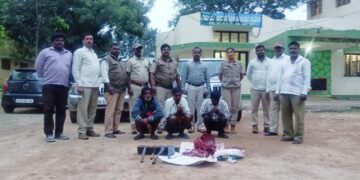 ಚಿಕ್ಕಬಳ್ಳಾಪುರ: ಮೀಸಲು ಅರಣ್ಯದಲ್ಲಿ ಜಿಂಕೆ ಮಾಂಸ ಕತ್ತರಿಸುತ್ತಿದ್ದ ಖದೀಮರ ಅರೆಸ್ಟ್