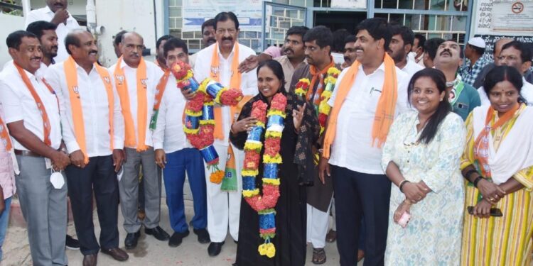 ಆಪರೇಷನ್ ಕಮಲ: ಗುಡಿಬಂಡೆಯಲ್ಲಿ ಶೂನ್ಯದಿಂದ ಅಧಿಕಾರಕ್ಕೇರಿದ ಬಿಜೆಪಿ