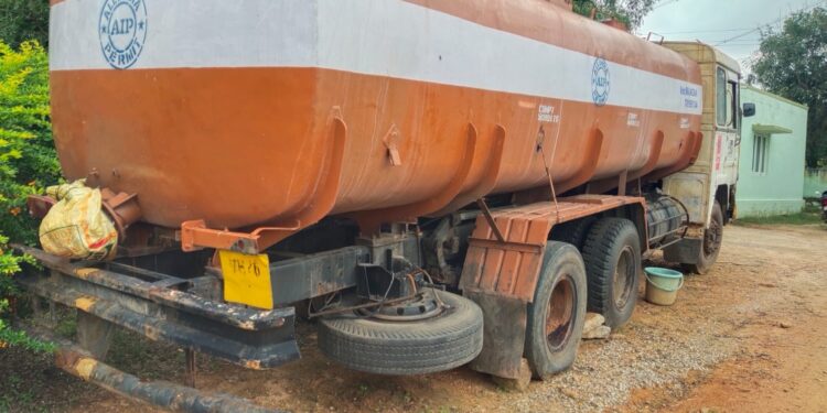 ‌ವಿಷಕಾರಿ ಟ್ಯಾಂಕರ್ ತುಂಬಾ ಬರೀ ವಿಷ!