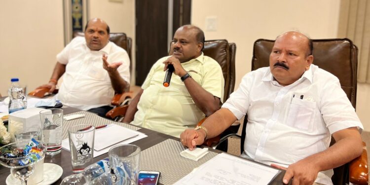 ಚಿಂತಾಮಣಿಯಲ್ಲಿ ಜೆಡಿಎಸ್ ಕೋರ್ ಕಮಿಟಿ ಸಭೆ