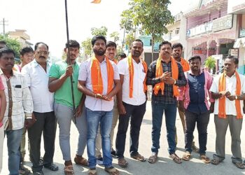 ಭಜರಂಗದಳ ಕಾರ್ಯಕರ್ತನ ಕೊಲೆ; ಗುಡಿಬಂಡೆಯಲ್ಲಿ ಹಿಂದೂಪರ ಸಂಘಟನೆಗಳ ಪ್ರತಿಭಟನೆ