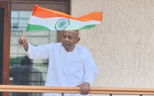 ತಿರಂಗಾ ಹಾರಿಸಿದ ಮಣ್ಣಿನಮಗ