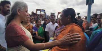ಕೆರೆ ಕಾಮಗಾರಿ ಕಳಪೆ; ಕೋಲಾರ ಅಧಿಕಾರಿಗಳ ಬೆವರಿಳಿಸಿದ ನಿರ್ಮಲಾ ಸೀತಾರಾಮನ್