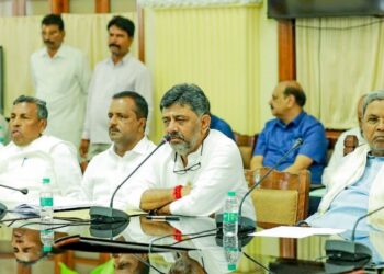ಸಿಎಲ್‌ಪಿ ಸಭೆಯಲ್ಲಿ ಪ್ರದೀಪ್‌ ಈಶ್ವರ್‌ ಕಮಾಲ್‌