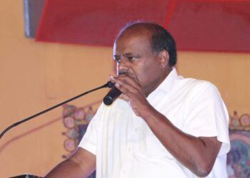 ಕಾಂಗ್ರೆಸ್ ಸುಳ್ಳು ಗ್ಯಾರಂಟಿಗಳ ವಿರುದ್ಧ ಹೋರಾಟಕ್ಕೆ ಮುಖಂಡರಿಗೆ ರಣವೀಳ್ಯ ನೀಡಿದ ಹೆಚ್.ಡಿ.ಕುಮಾರಸ್ವಾಮಿ