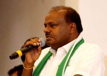 ಬಿಲ್ಡರುಗಳಿಂದ ₹2,000 ಕೋಟಿ ಸುಲಿಗೆ;‌ ಕಾಂಗ್ರೆಸ್‌ ಸರಕಾರದ ಟಾರ್ಗೆಟ್
