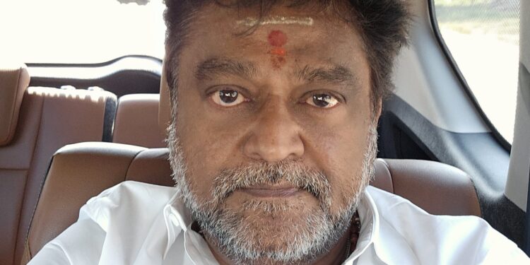 ಹುಲಿ ಉಗರಿನ ಪೆಂಡೆಂಟ್‌ ಅರಣ್ಯಾಧಿಕಾರಿಗಳಿಗೆ ಒಪ್ಪಿಸಿದ ಜಗ್ಗೇಶ್‌