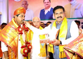 ವಿಧಾನಸಭೆ ವಿರೋಧ ಪಕ್ಷದ ನಾಯಕರಾಗಿ ಅಶೋಕ್