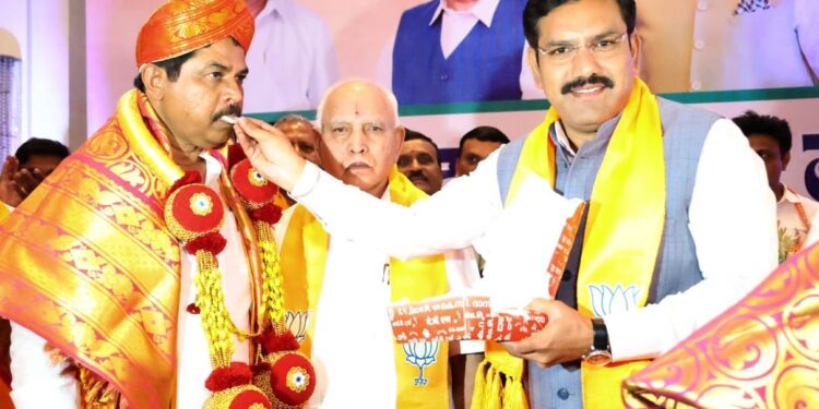 ವಿಧಾನಸಭೆ ವಿರೋಧ ಪಕ್ಷದ ನಾಯಕರಾಗಿ ಅಶೋಕ್