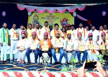 ಗುಡಿಬಂಡೆ; ಸಾಧಕರಿಗೆ ರಾಜ್ಯೋತ್ಸವ ಗೌರವ