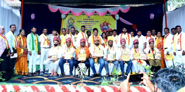 ಗುಡಿಬಂಡೆ; ಸಾಧಕರಿಗೆ ರಾಜ್ಯೋತ್ಸವ ಗೌರವ