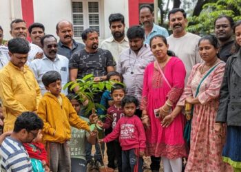 ಮಕ್ಕಳ ದಿನಾಚರಣೆಯಲ್ಲಿ ಪರಿಸರ ಧ್ಯಾನ