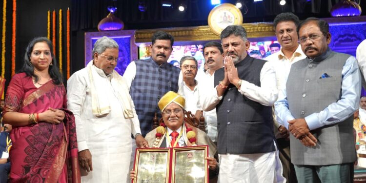 68 ಸಾಧಕರಿಗೆ ರಾಜ್ಯೋತ್ಸವ ಪ್ರಶಸ್ತಿ ಪ್ರದಾನ