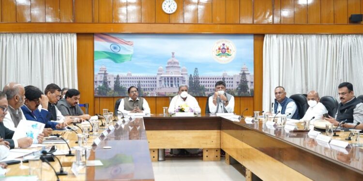 ಕೋವಿಡ್: ಆಕ್ಸಿಜನ್, ಬೆಡ್, ವೆಂಟಿಲೇಟರ್, ಔಷಧ ಕೊರತೆ ಆಗಬಾರದು; ಸಿಎಂ ತಾಕೀತು