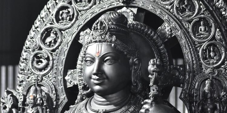 ಕರ್ನಾಟಕದ ಮತ್ತೊಬ್ಬ ಸುಪ್ರಸಿದ್ಧ ಶಿಲ್ಪಿ ಗಣೇಶ್ ಭಟ್ ಅವರು ಕೆತ್ತನೆ ಮಾಡಿರುವ ಕೃಷ್ಣಶಿಲೆಯ ಬಾಲರಾಮ ಮೂರ್ತಿ ಇಲ್ಲಿದೆ ನೋಡಿ