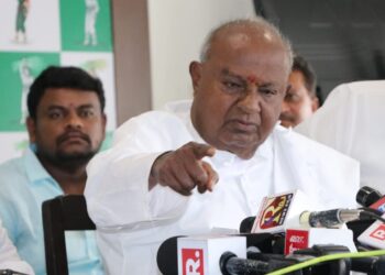 ಸಿದ್ದರಾಮಯ್ಯ ಅವರು ಎಷ್ಟು ವರ್ಷ ಆಳಿದರೂ ಆ  ಕಪ್ಪುಚುಕ್ಕೆಯಿಂದ ಹೊರೆಗೆ ಬರಲು ಸಾಧ್ಯವಿಲ್ಲ ಎಂದು ದೇವೇಗೌಡರು ಹೇಳಿದ್ದು ಯಾಕೆ?