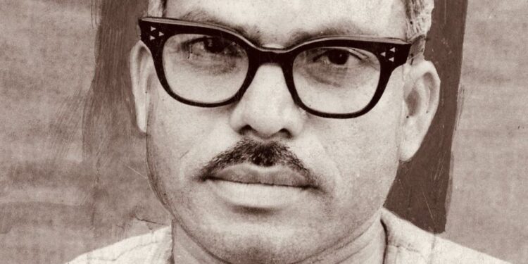 ಒಬ್ಬರೇ ಒಬ್ಬರು! ಅವರೇ ಭಾರತರತ್ನ ಕರ್ಪೂರಿ ಠಾಕೂರ್.., ಹರಿದ ಕೋಟು, ಹರಿದ ಚಪ್ಪಲಿಯೊಂದಿಗೆ ಸಾಗಿದ ಮಹಾನ್‌ ದಂತಕಥೆ!!