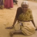 ಮಾಸಾಶನಕ್ಕಾಗಿ 5 ಕಿ.ಮೀ. ದೂರ ತೆವಳಿದ ಸಾಗಿದ ವೃದ್ಧೆ