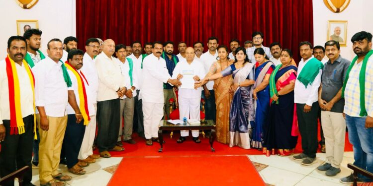 ಹೆಚ್.ಎನ್.ವ್ಯಾಲಿ, ಕೆ.ಸಿ.ವ್ಯಾಲಿ ನೀರಿನ 3ನೇ ಹಂತ ಸಂಸ್ಕರಣೆ; ರಾಜ್ಯಪಾಲರ ಮೊರೆ ಹೋದ ಶಾಶ್ವತ ನೀರಾವರಿ ಹೋರಾಟ ಸಮಿತಿ