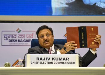 ಲೋಕಸಭೆ ಚುನಾವಣೆ: ಕರ್ನಾಟಕದಲ್ಲಿ 2 ಹಂತ; ಏಪ್ರಿಲ್ 26 – ಮೇ 7ರಂದು ಮತದಾನ