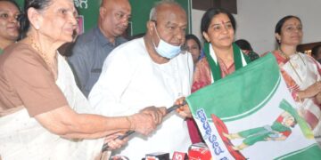 ಜೆಡಿಎಸ್ – ಬಿಜೆಪಿ ಕ್ಷೇತ್ರ ಹಂಚಿಕೆ ಅಂತಿಮ ಹಂತದಲ್ಲಿ; ವಾರದೊಳಗೆ ಎಲ್ಲಾ ಪ್ರಕ್ರಿಯೆ ನಡೆಯುತ್ತದೆ ಎಂದ ಹೆಚ್.ಡಿ.ದೇವೇಗೌಡರು