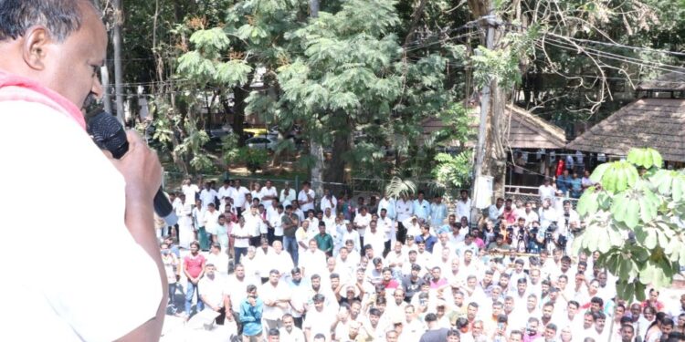 ಮಂಡ್ಯ ಲೋಕಸಭೆ ಅಭ್ಯರ್ಥಿ ಯಾರು?; ಸೋಮವಾರ ಸಂಜೆಯೊಳಗೆ ಹೆಚ್.ಡಿ.ಕುಮಾರಸ್ವಾಮಿ ನಿರ್ಧಾರ