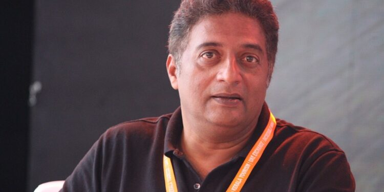 ಪ್ರಕಾಶ್ ರೈ ಸಂಸ್ಥೆಗೆ ಸರಕಾರದ ಹಣ; ದಾರಿ ತಪ್ಪಿದ ಕಲಾವಿದ ಎಂದು ಕುಟುಕಿದ JDS