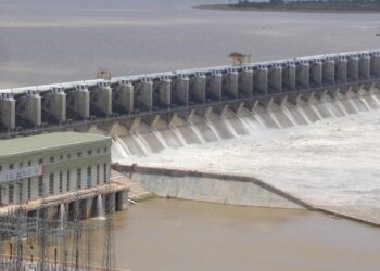 ಆಲಮಟ್ಟಿ ಅಣೆಕಟ್ಟು ಎತ್ತರ ಹೆಚ್ಚಳಕ್ಕೆ ಮಹಾರಾಷ್ಟ್ರ  ತಗಾದೆ; ರಾಜ್ಯಕ್ಕೆ ಆಘಾತ